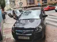 Usado Opel Zafira Cosmo 120 CV (88 kW) 2007 Negro Monovolumen