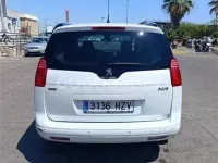 Usado Peugeot 5008 Style 120 CV (88 kW) 2014 Blanco Monovolumen