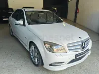 Usado Mercedes C220 Avantgarde 170 CV (125 kW) 2010 Blanco Berlina