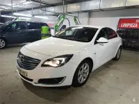 Usado Opel Insignia Excellence 140 CV (102 kW) 2014 Blanco Berlina