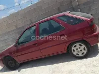 Usado Citroën ZX 71 CV (52 kW) 1996 Granate Berlina