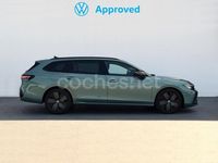 Usado VW Passat R-line 150 CV (110 kW) 2025 Verde Familiar