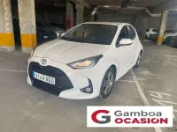 Usado Toyota Yaris Active 116 CV (85 kW) 2025 Blanco Utilitario