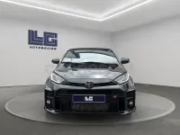 Usado Toyota Yaris 261 CV (191 kW) 2021 Negro Utilitario