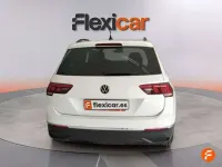 Usado VW Tiguan Life 150 CV (110 kW) 2024 Blanco SUV