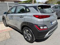 Usado Hyundai Kona 141 CV (103 kW) 2022 Gris / plata SUV