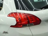 Usado Peugeot 2008 Active 82 CV (60 kW) 2015 Blanco SUV