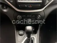 Usado Jeep Cherokee Night Eagle 185 CV (136 kW) 2018 Gris / plata SUV