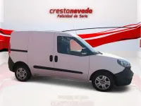 Usado Fiat Doblò 90 CV (66 kW) 2022 Blanco Monovolumen