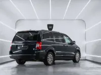 Usado Lancia Voyager Silver 163 CV (119 kW) 2014 Monovolumen