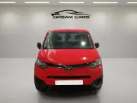 Usado Toyota Proace Verso Active 131 CV (96 kW) 2023 Rojo Familiar