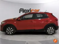 Usado Kia Stonic 100 CV (73 kW) 2021 Rojo SUV