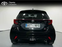 Usado Toyota Yaris Hybrid Sport 116 CV (85 kW) 2024 Negro Berlina
