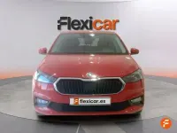 Usado Skoda Fabia Selection 95 CV (69 kW) 2024 Rojo Utilitario