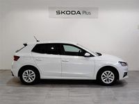 Usado Skoda Fabia Selection 95 CV (69 kW) 2024 Blanco