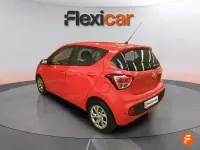 Usado Hyundai i10 GO! 66 CV (48 kW) 2018 Rojo Utilitario