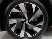Usado VW ID.5 Pro 150 kW (204 CV) 2024 Rojo intenso metalizado techo negro SUV