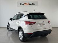 Usado Seat Arona Ecomotive 95 CV (69 kW) 2019 Blanco SUV