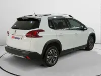 Usado Peugeot 2008 Allure 110 CV (80 kW) 2018 SUV