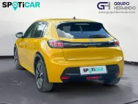 Usado Peugeot e-208 GT 100 kW (136 CV) 2021 Amarillo Utilitario