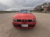 Usado Seat Leon 150 CV (110 kW) 2005 Rojo Utilitario