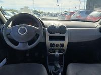 Usado Dacia Sandero Ambiance 75 CV (55 kW) 2011 Gris