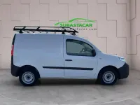 Usado Renault Kangoo 90 CV (66 kW) 2018 Blanco Monovolumen