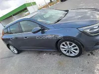 Usado Renault Mégane GrandTour Zen 110 CV (80 kW) 2017 Gris / plata Familiar