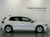 Usado VW Golf VIII 115 CV (84 kW) 2022 Blanco Berlina