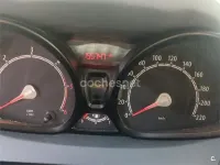 Usado Ford Fiesta Trend 68 CV (50 kW) 2010 Blanco Berlina