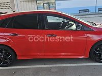 Usado Ford Focus ST-Line 125 CV (91 kW) 2017 Rojo Berlina