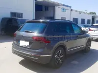 Usado VW Tiguan Life 150 CV (110 kW) 2021 Gris / plata SUV