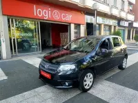 Usado Dacia Sandero Lauréate 75 CV (55 kW) 2013 Negro Berlina