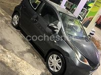 Usado Toyota Aygo X-play 69 CV (50 kW) 2015 Gris / plata Utilitario