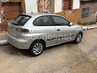 Usado Seat Ibiza Stella 64 HP (47 kW) 2002 Cinzento Citadino
