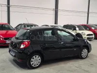 Usado Renault Clio II 85 CV (62 kW) 2010 Negro Berlina