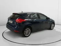 Usado Ford Focus Trend 125 CV (91 kW) 2015 Azul Utilitario