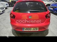 Usado Seat Ibiza Reference 75 CV (55 kW) 2017 Rojo Berlina