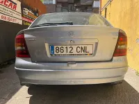 Usado Opel Astra Edition 103 CV (75 kW) 2004 Gris / plata Berlina