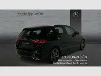 Usado Mercedes B180 116 CV (85 kW) 2022 Negro Monovolumen