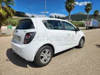 Usado Chevrolet Aveo LT 86 CV (63 kW) 2013 Blanco Berlina