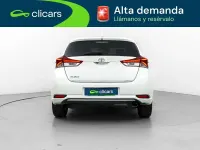 Usado Toyota Auris Business Edition 116 CV (85 kW) 2018 Blanco Utilitario