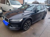 Usado Volvo V60 CC Pro 190 CV (139 kW) 2019 Azul Familiar
