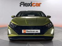 Usado Hyundai i20 101 CV (74 kW) 2024 Verde Utilitario