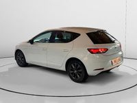 Usado Seat Leon Style 132 CV (97 kW) 2020 Blanco Utilitario