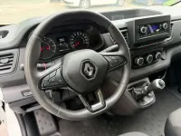 Usado Renault Trafic 110 CV (80 kW) 2023 Blanco Monovolumen