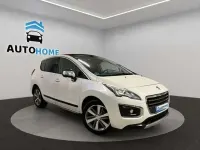 Usado Peugeot 3008 Allure 120 CV (88 kW) 2015 Blanco Familiar