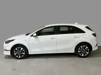 Usado Kia Ceed 100 CV (73 kW) 2025 Blanco Utilitario