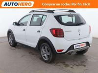 Usado Dacia Sandero Comfort 90 CV (66 kW) 2019 Blanco Utilitario