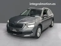 Usado Skoda Kamiq Selection 150 CV (110 kW) 2023 Gris SUV